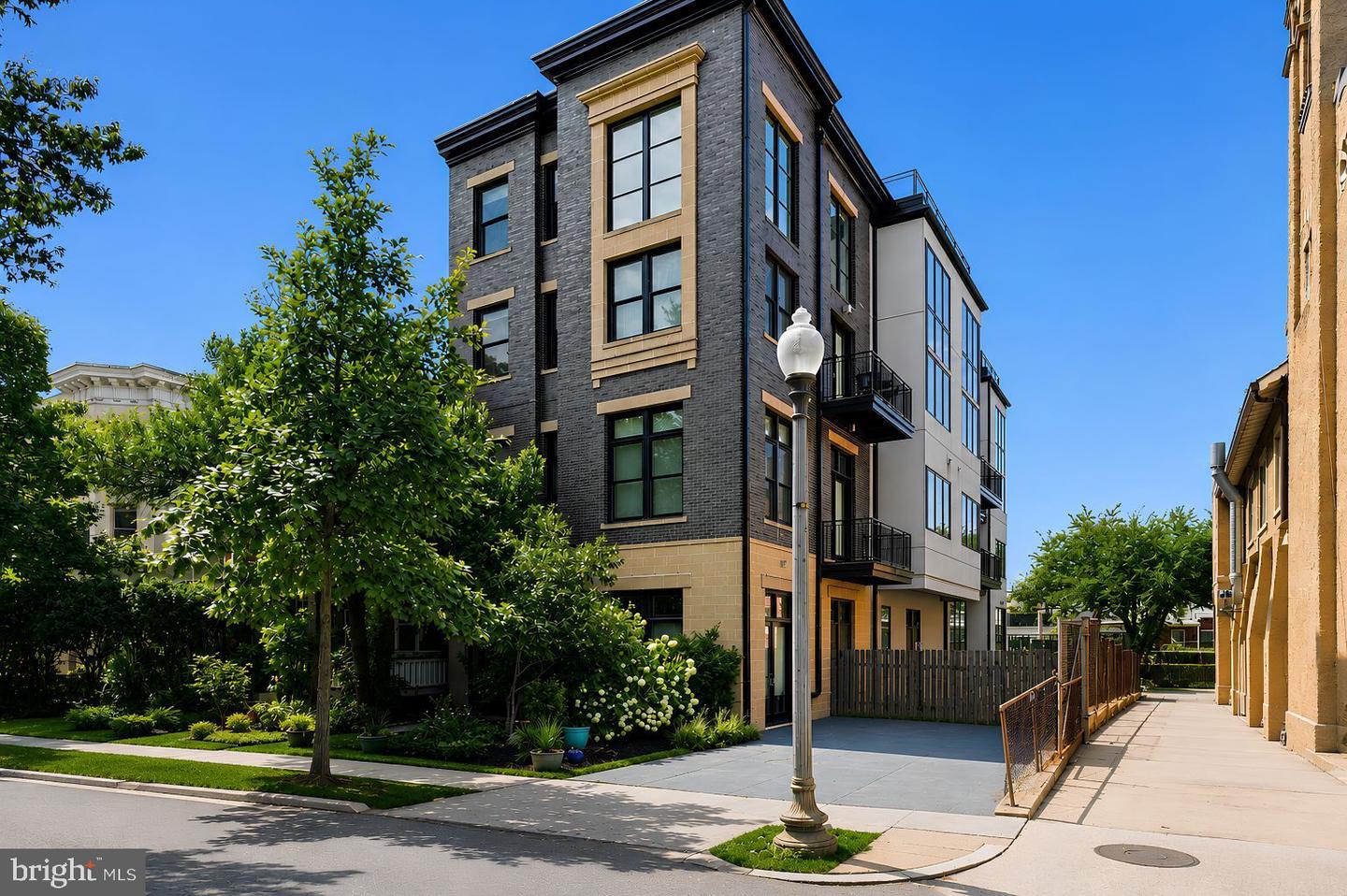 1767 Lanier Place NW #1