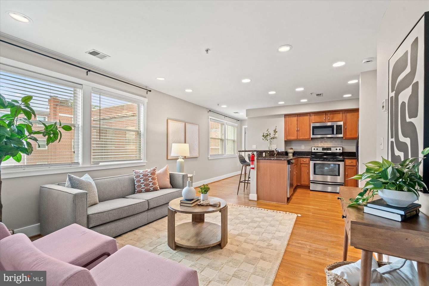 1628 C Street SE #202