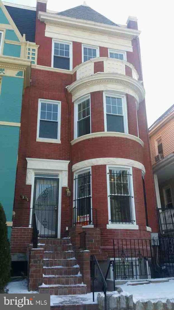 3517 10th Street NW