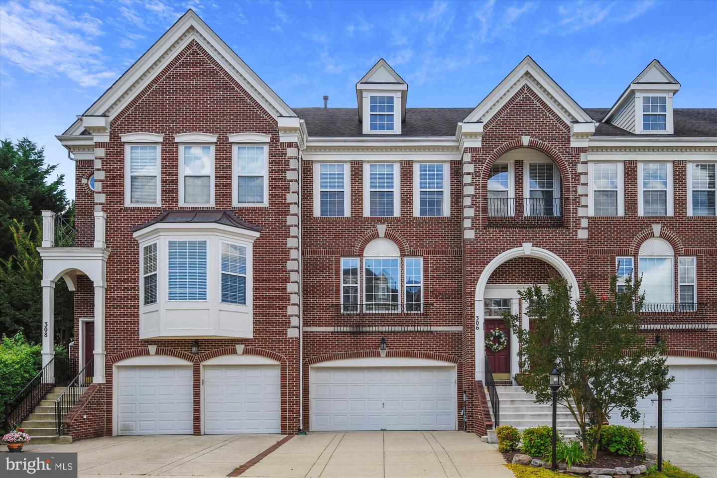 306 Dawnwood Drive, Edgewater