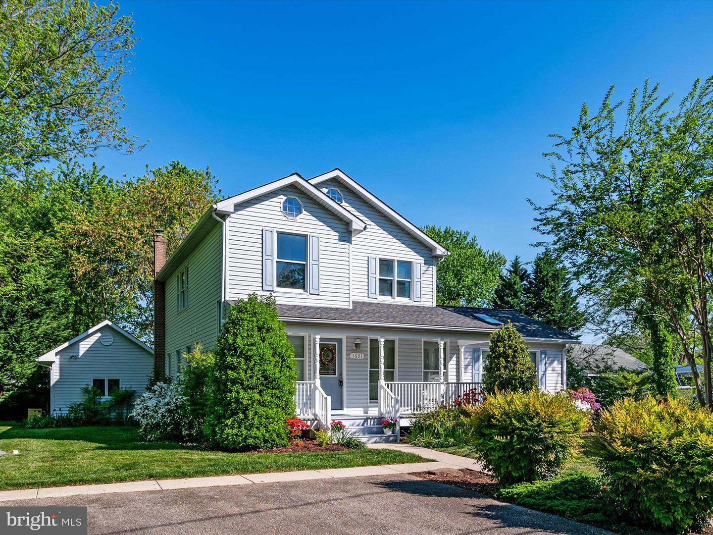 1631 Lee Drive, Edgewater