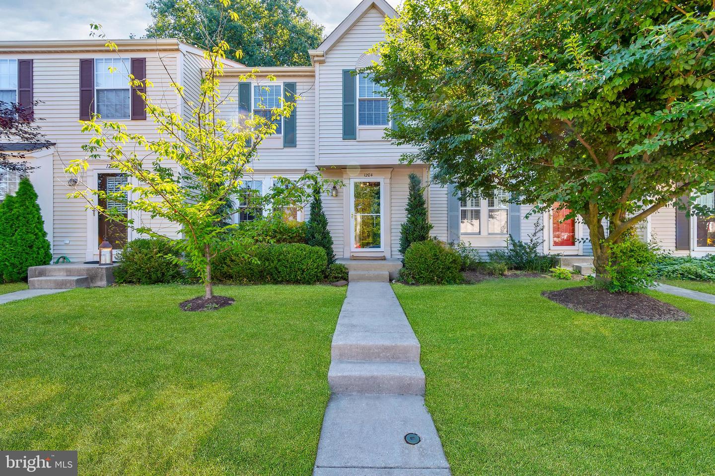 1204 Quaker Ridge Drive, Arnold