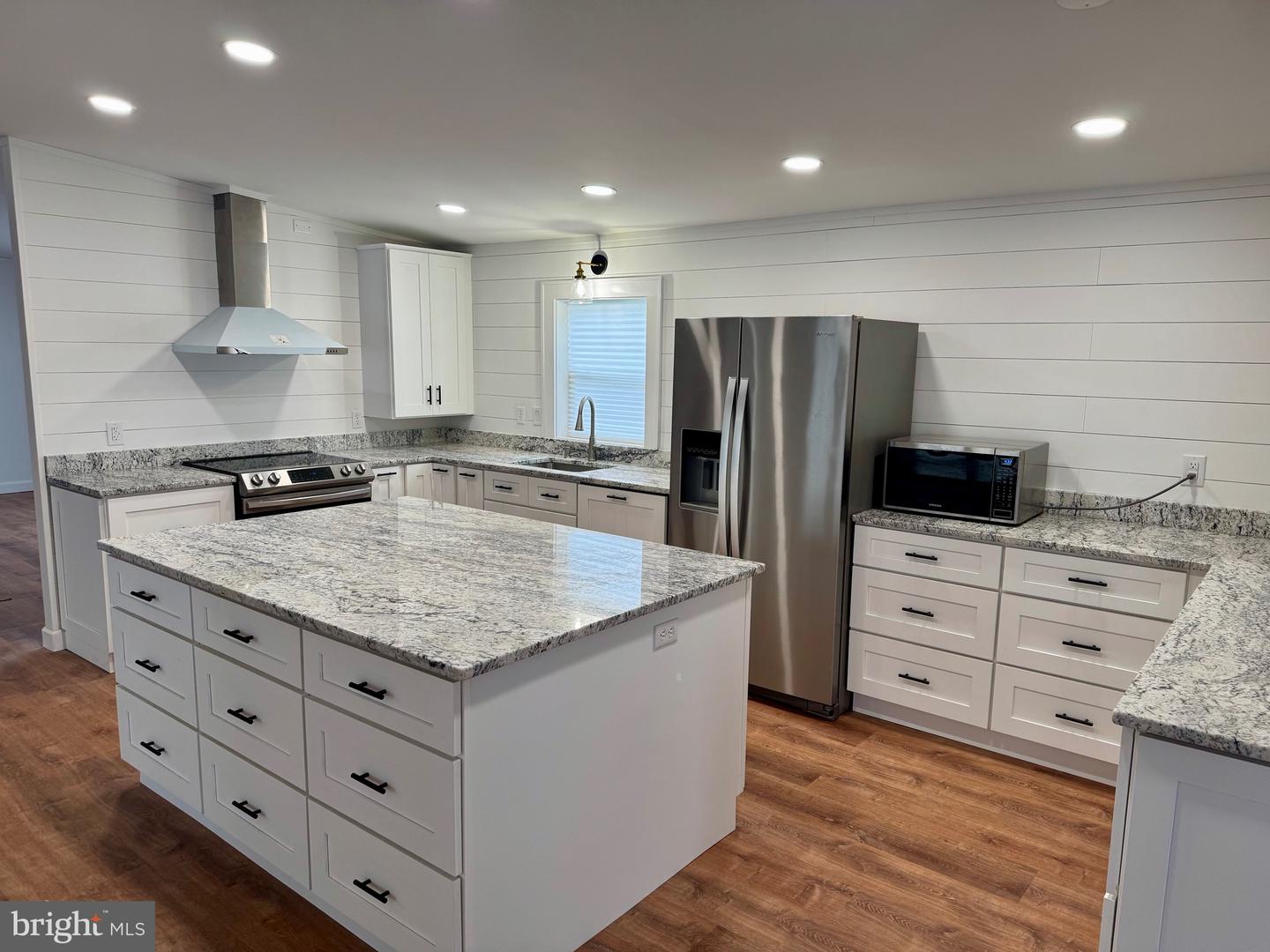 8051 Fair Breeze Drive, Severn