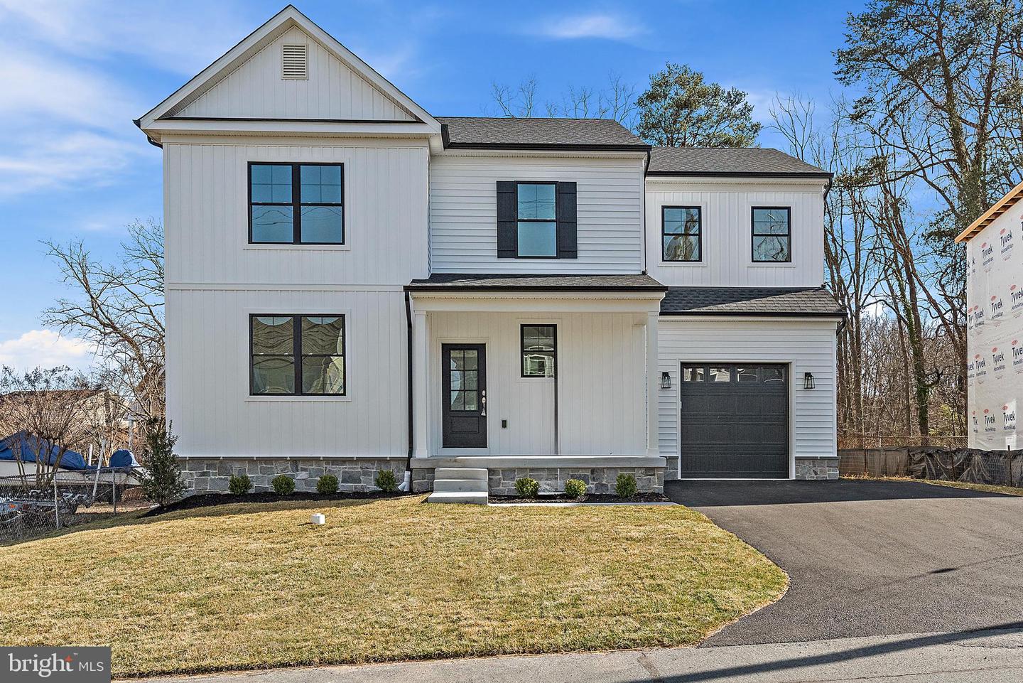 405 Alameda Parkway, Arnold