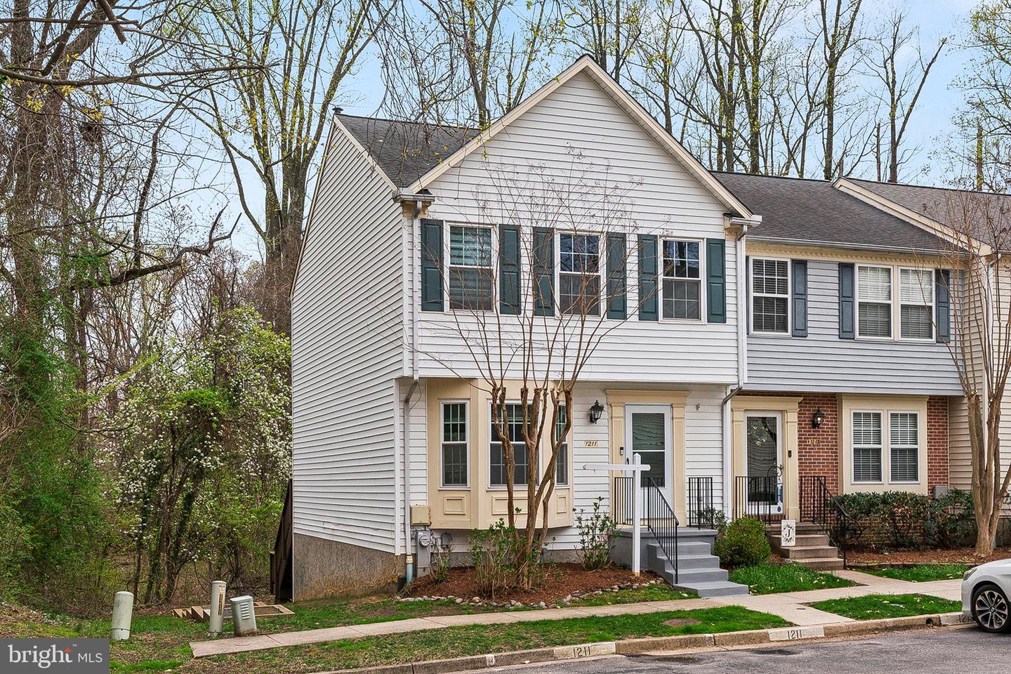 1211 Julie Court, Arnold