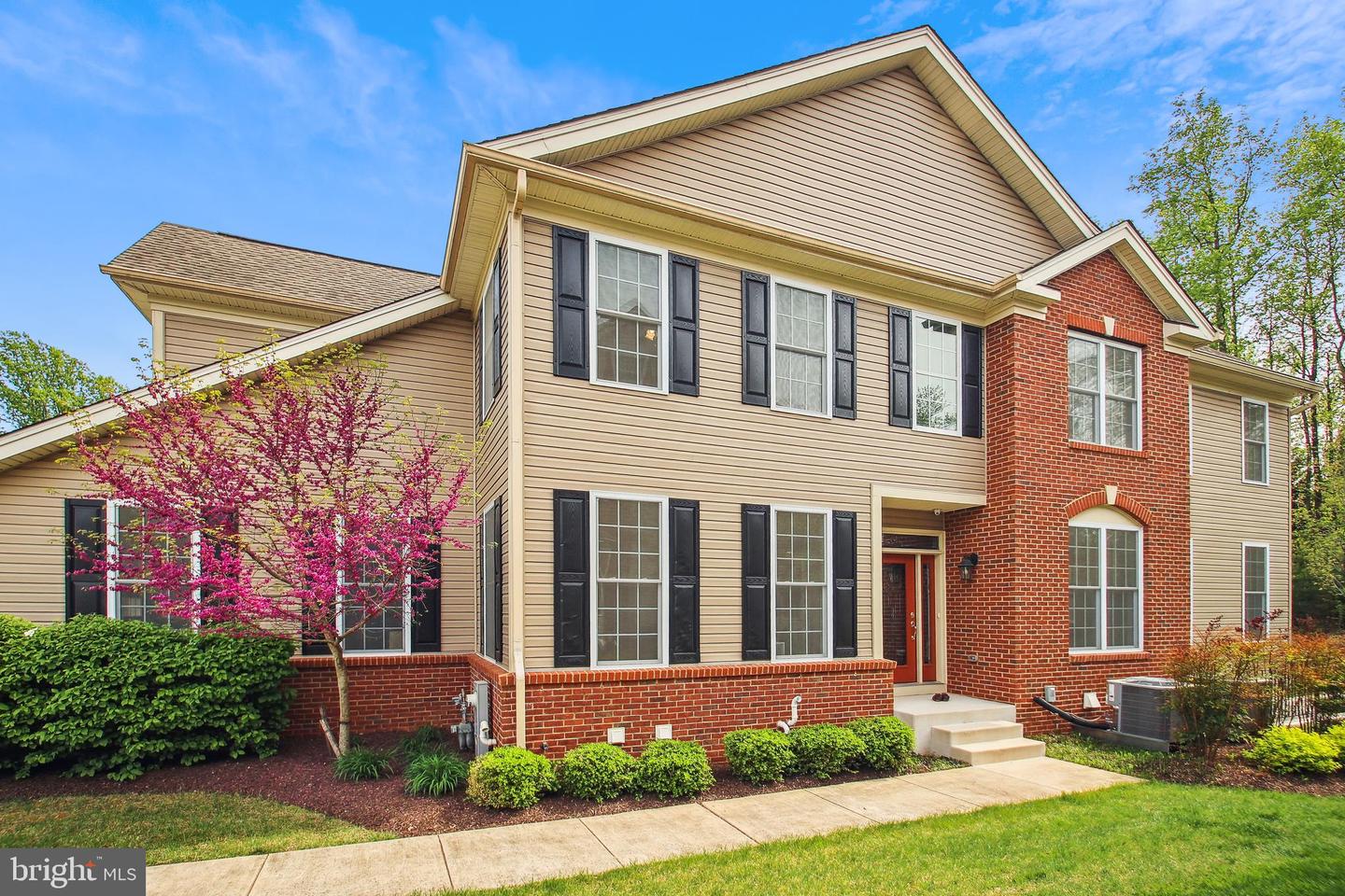 8122 Orchard Blossom Lane, Severn