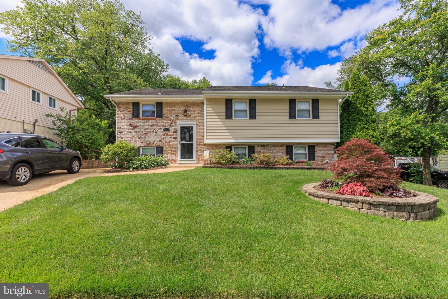 8246 Victoria Road, Millersville