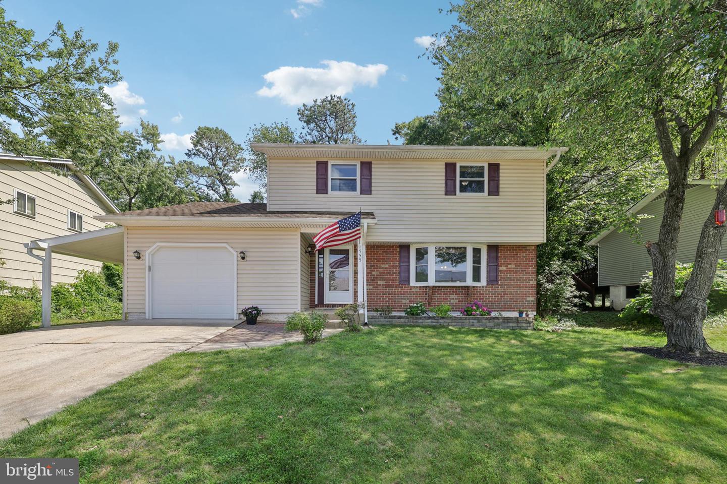 555 Lanny Court, Millersville