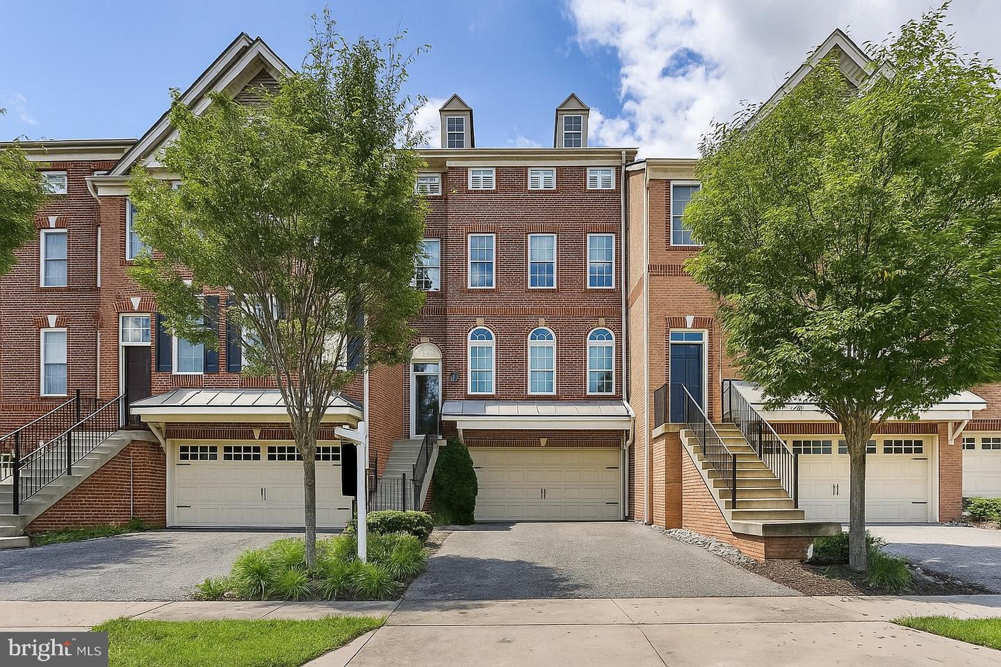 8516 Pine Springs Drive, Severn