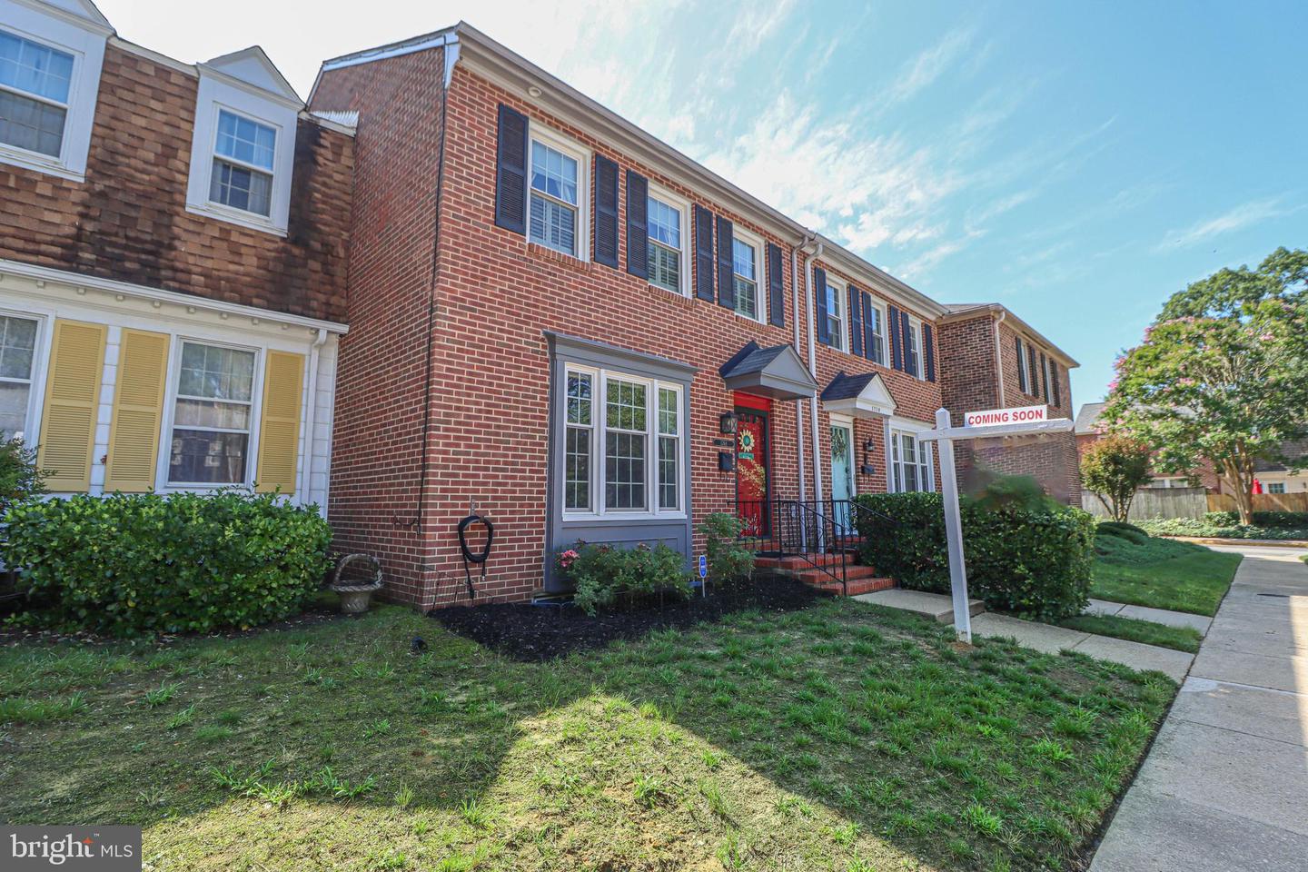 1768 Dryden Way, Crofton