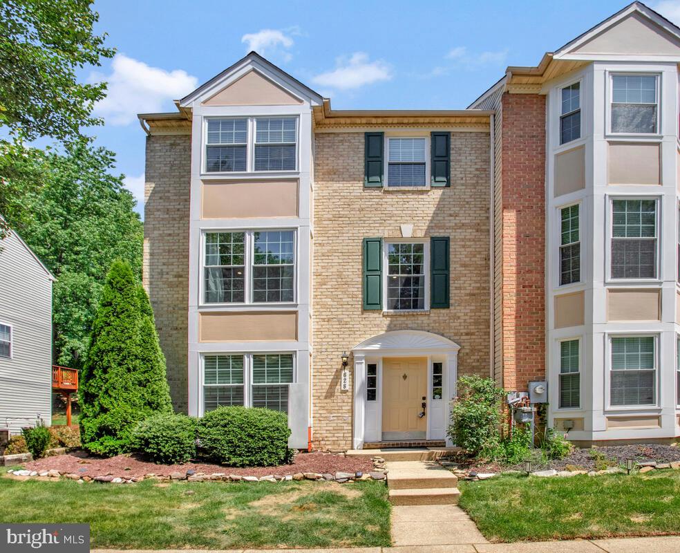 628 Talon Court, Arnold
