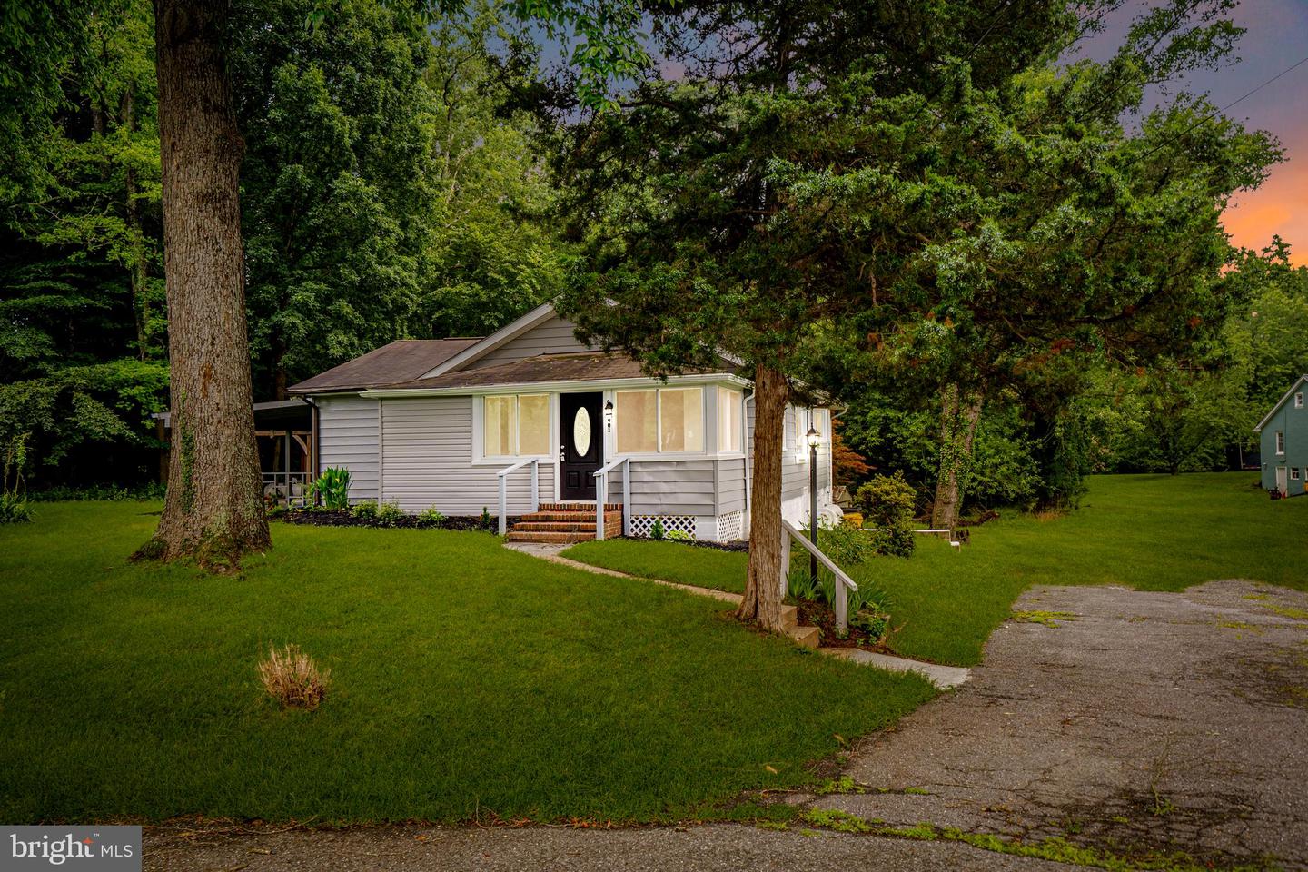 901 Chesterfield Road, Annapolis