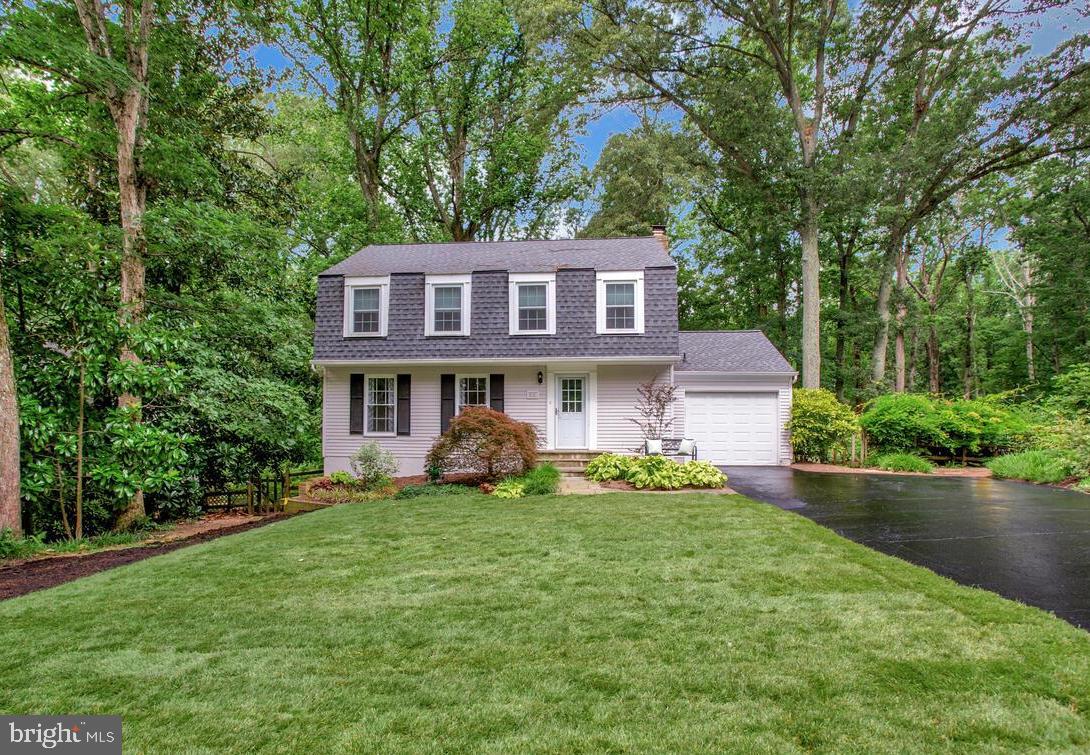 616 Bay Hills Drive, Arnold