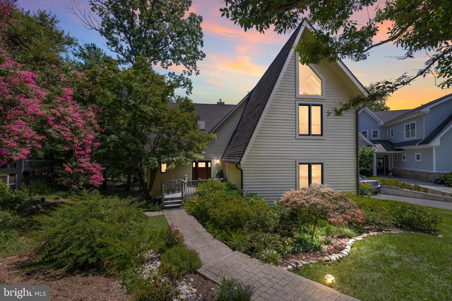 527 Lee Circle, Annapolis