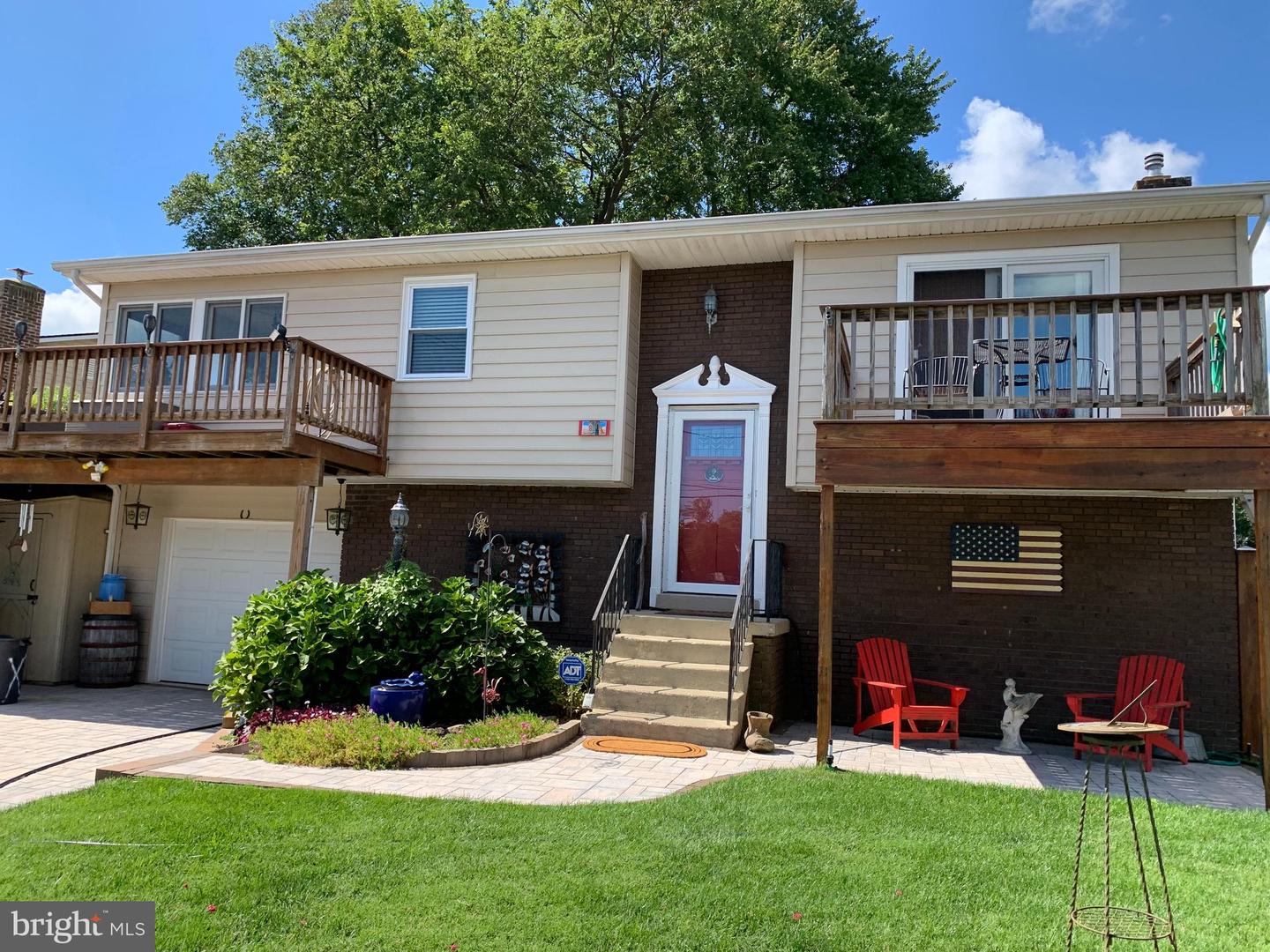 831 Shore Drive, Edgewater