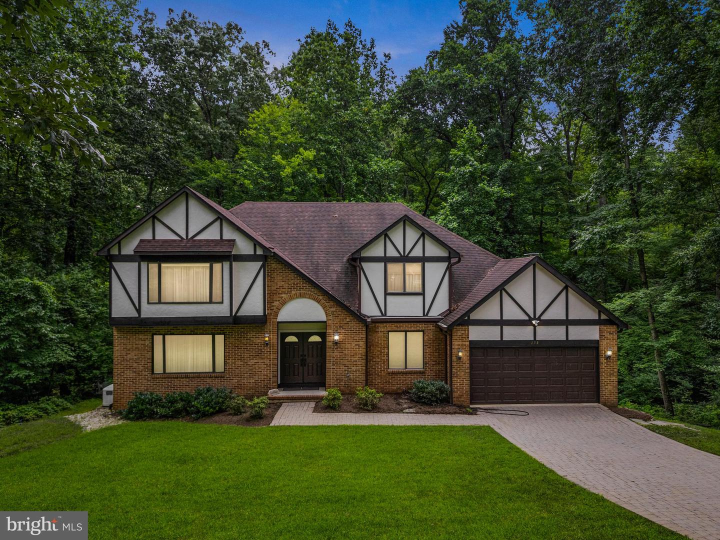 193 Southdown Road, Edgewater