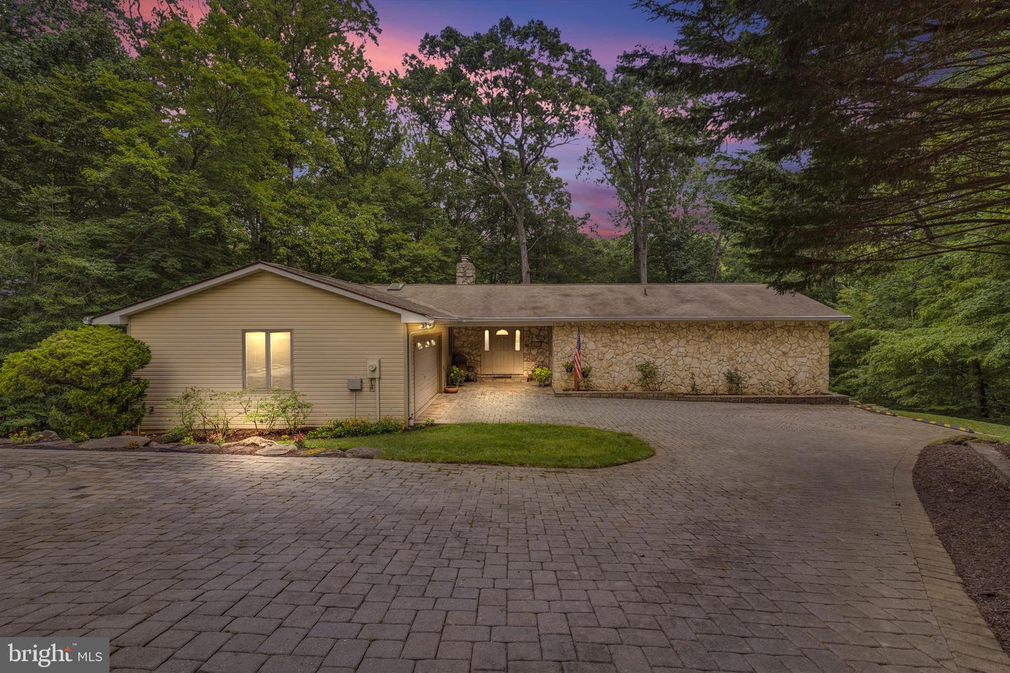 609 Marti Lane, Annapolis