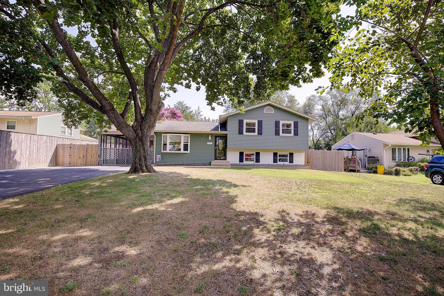 3033 Marlin Drive, Riva