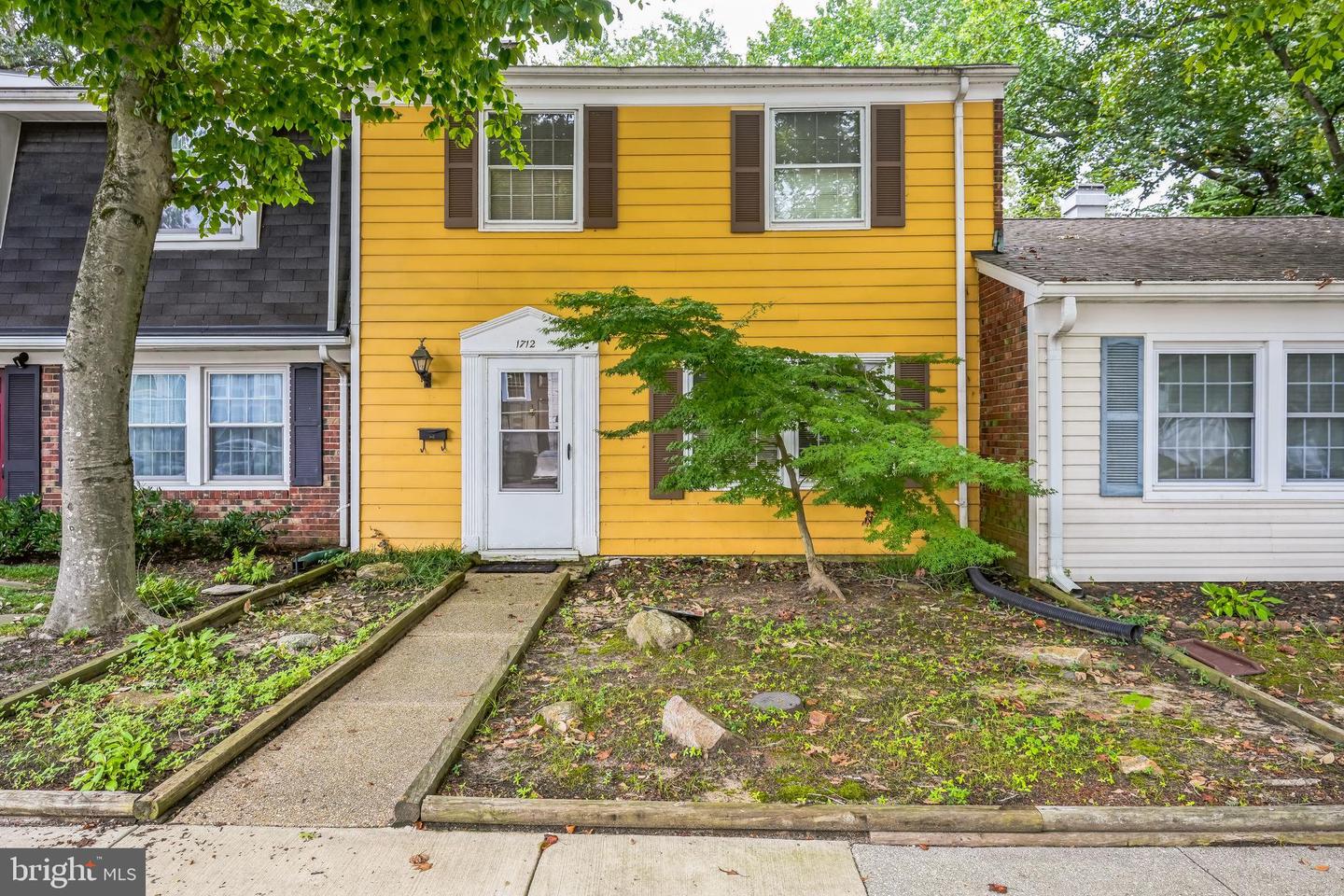 1712 Farmington Court, Crofton