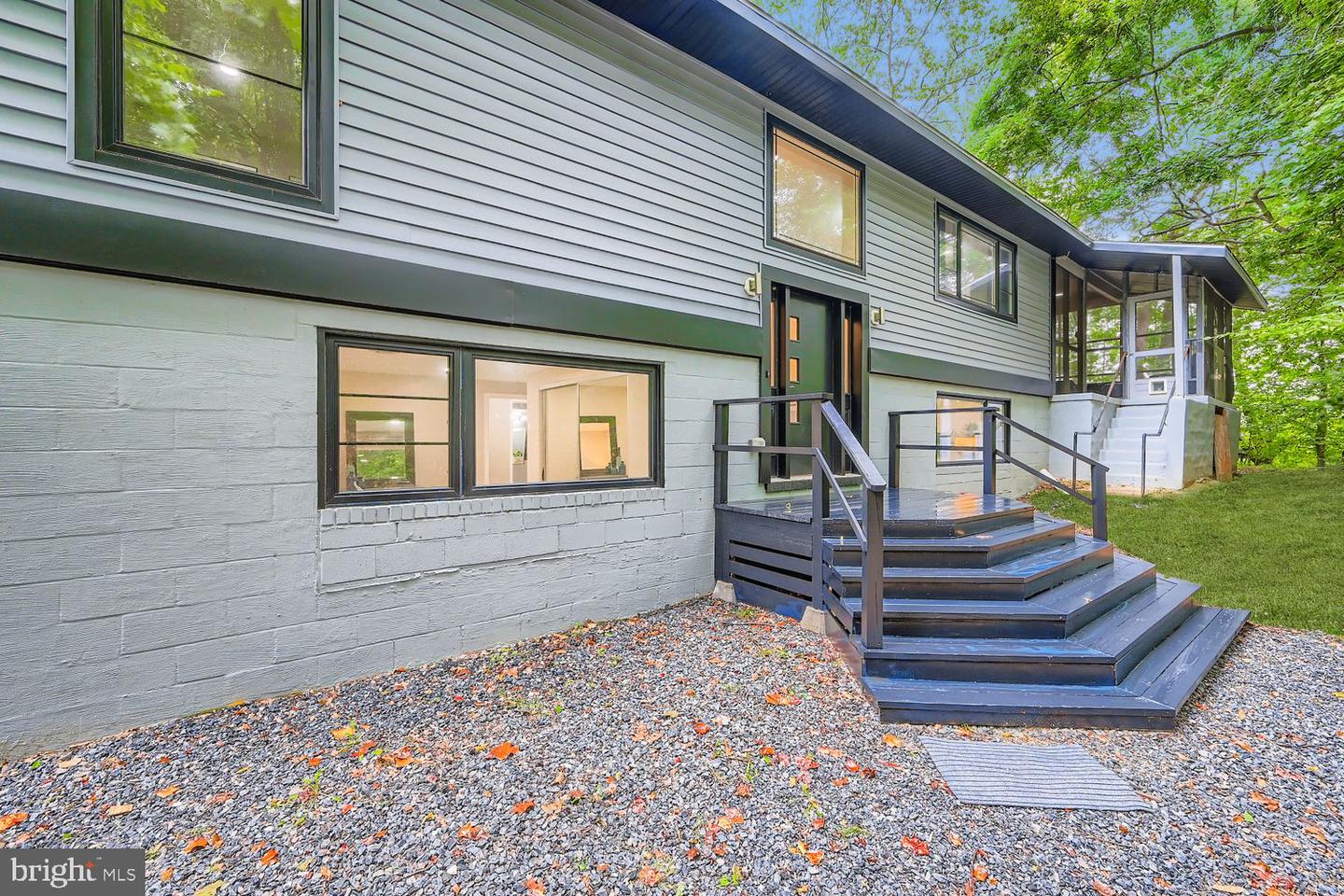 3203 Brezina Place, Edgewater