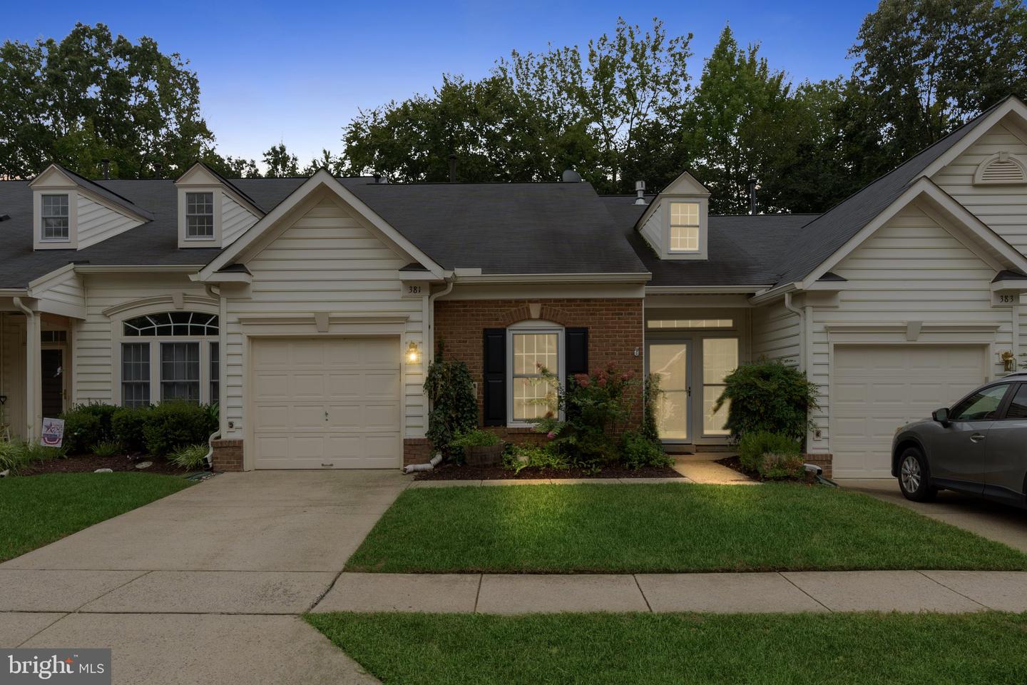 381 Colony Point Place, Edgewater