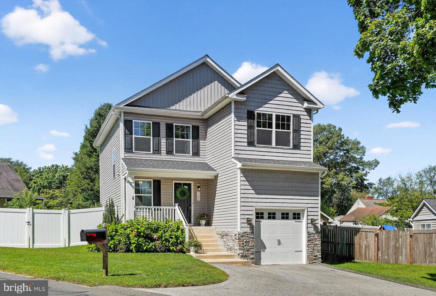 322 Alameda Parkway, Arnold