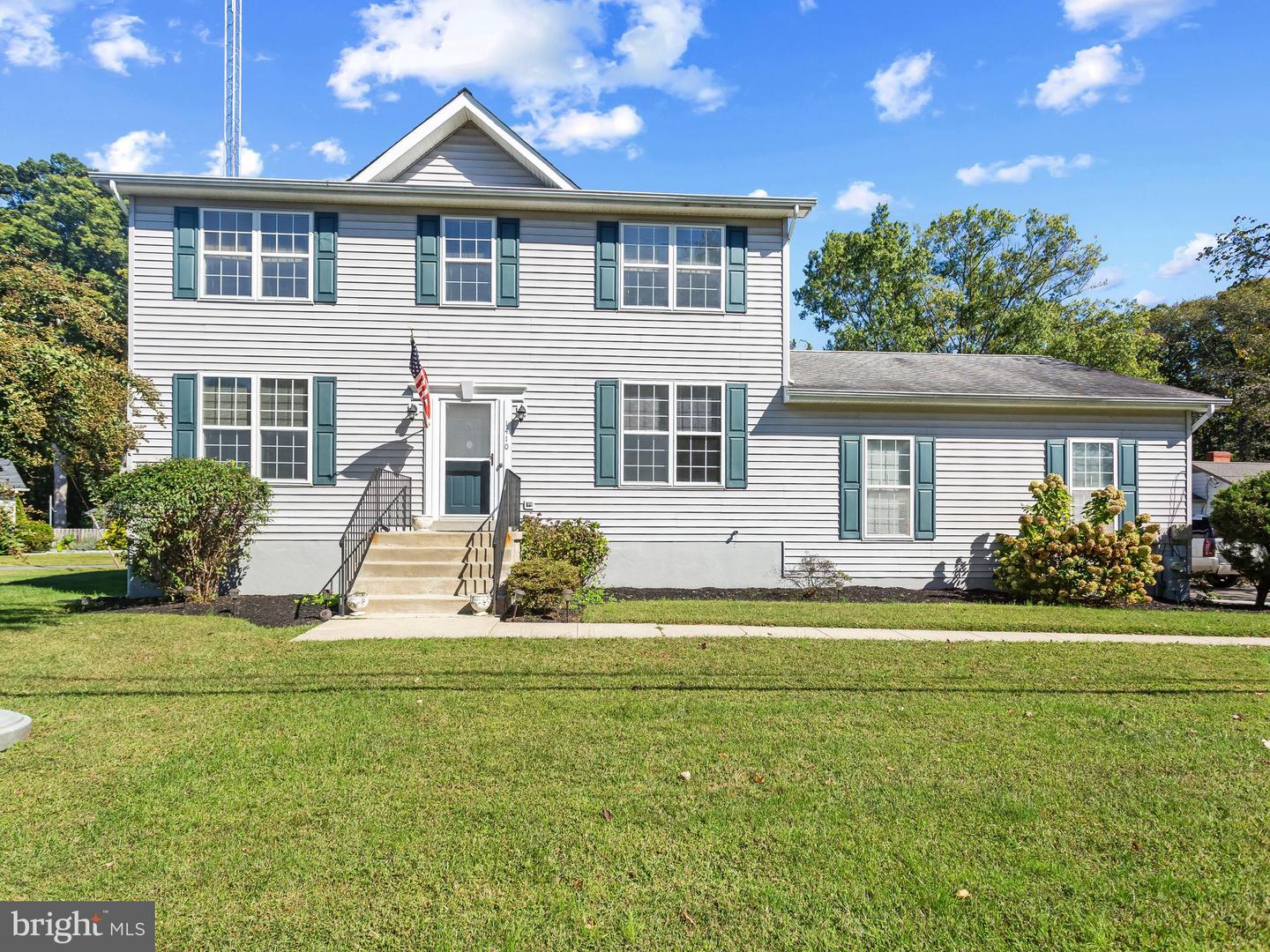 1410 Central Avenue E, Edgewater