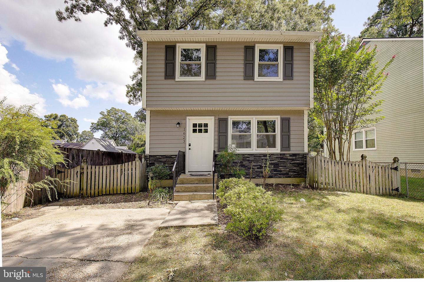 1623 Elkridge Drive, Edgewater