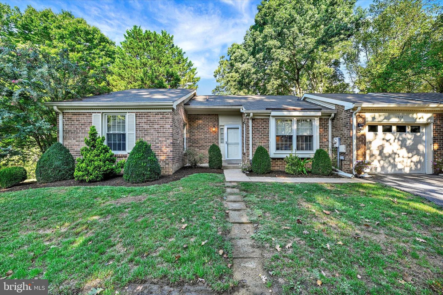 1012 Mastline Drive, Annapolis