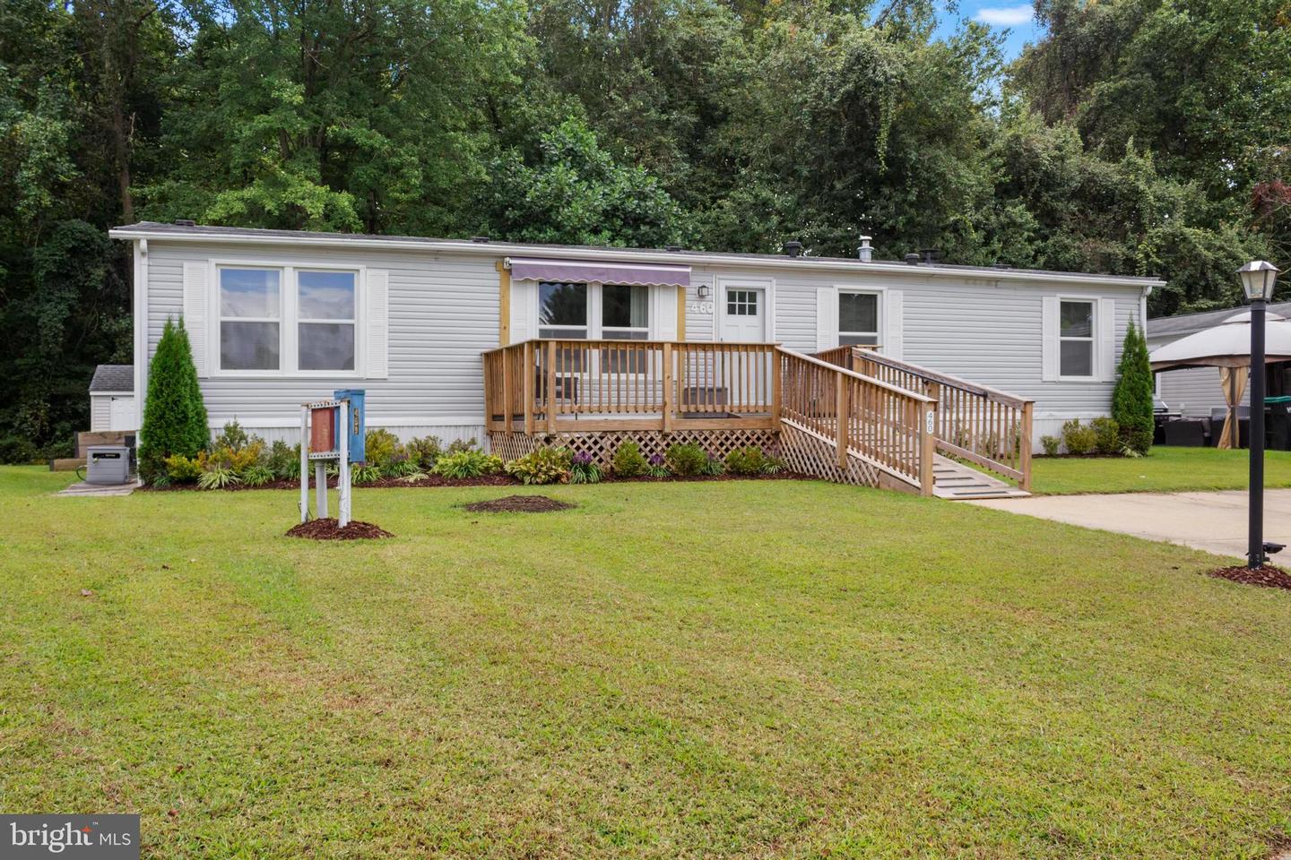 460 Sarah Anne Drive, Lothian