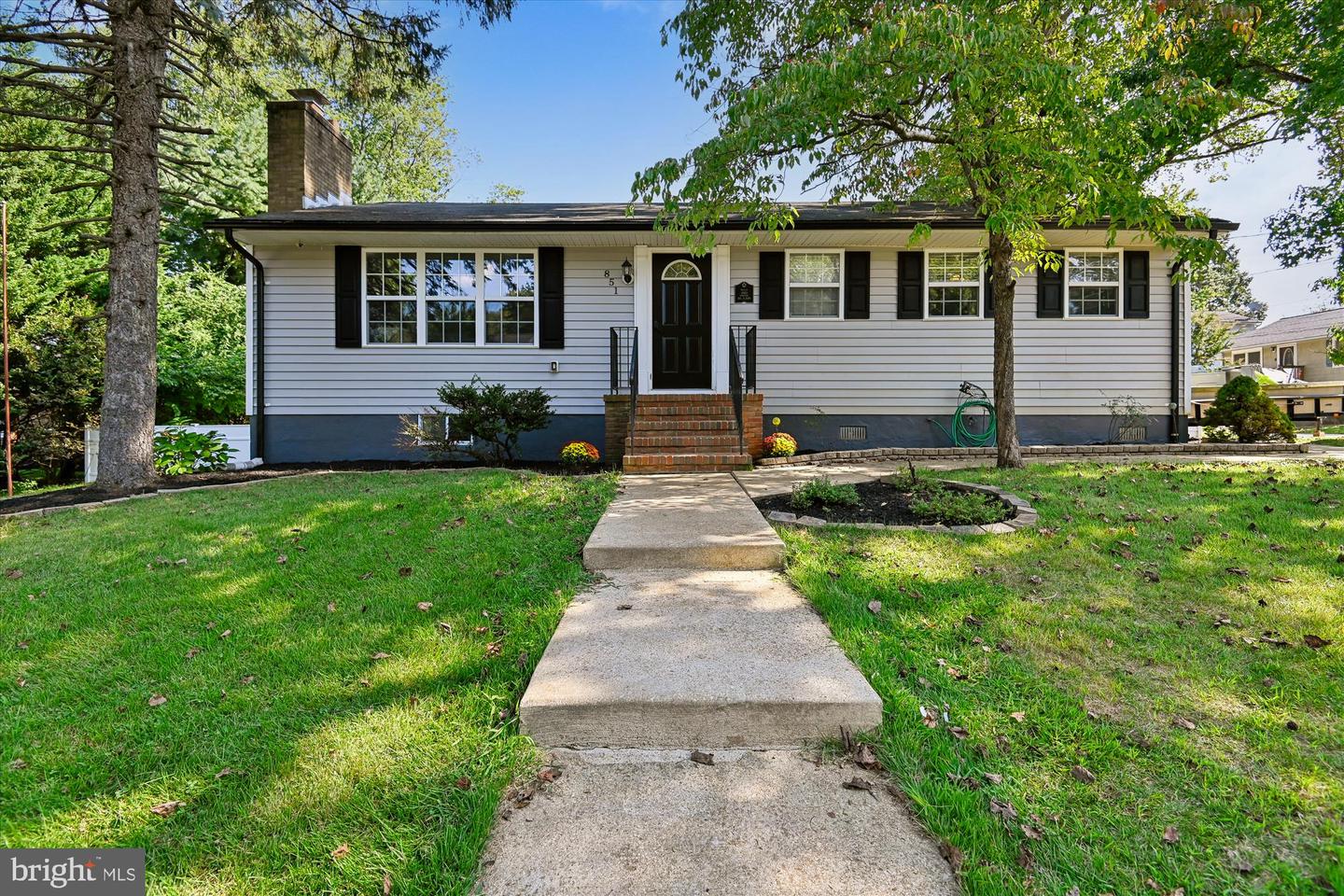 851 Annapolis Avenue, Edgewater