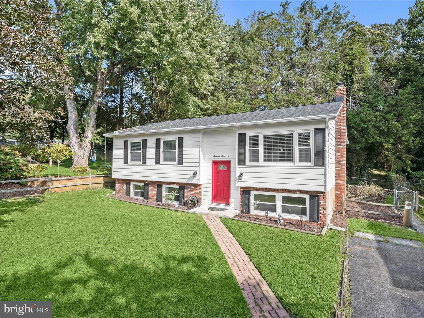 1736 Shore Drive, Edgewater