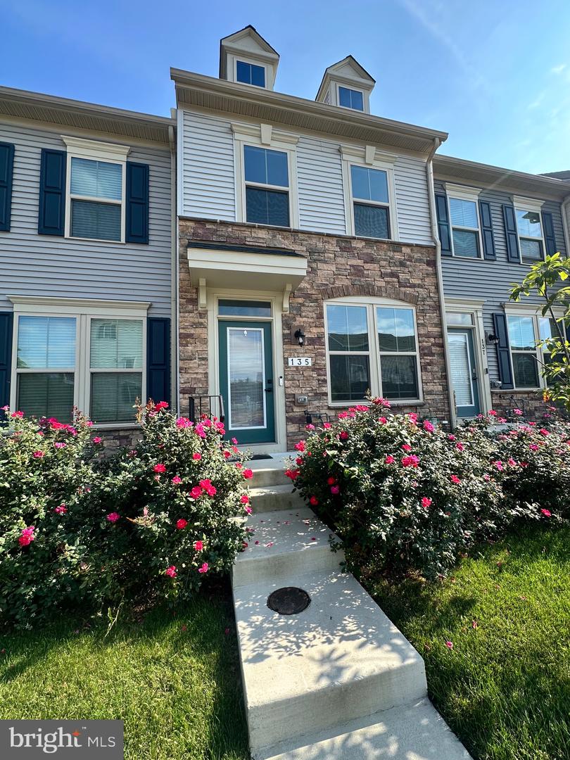 135 John Daniel Way