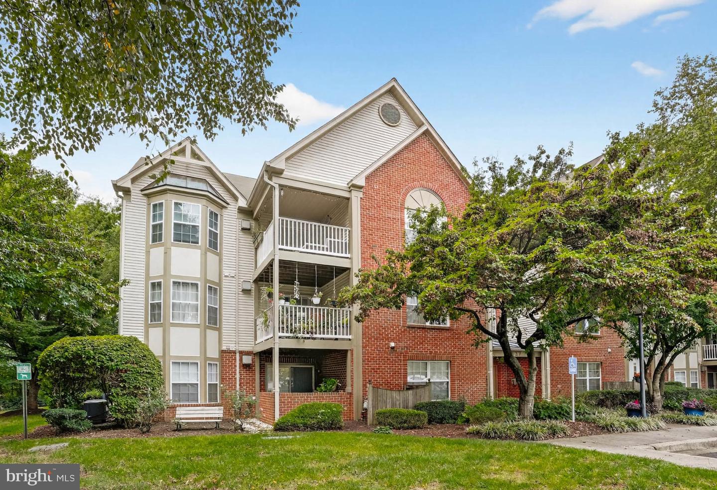 627 Admiral Drive #203, Annapolis