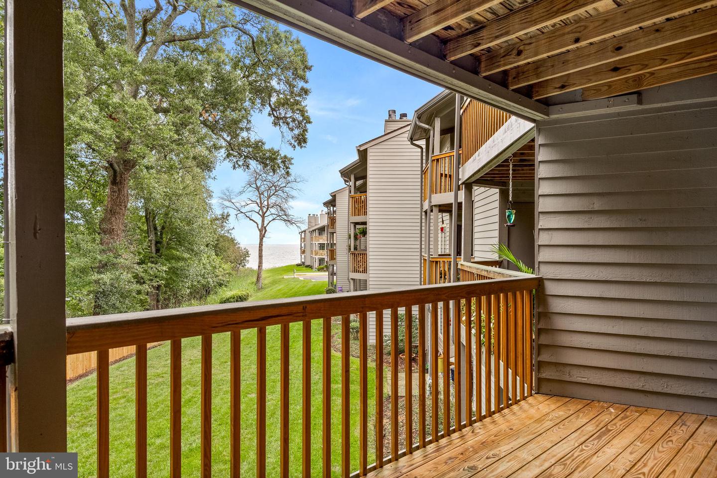 2010 Quay Village Court #101