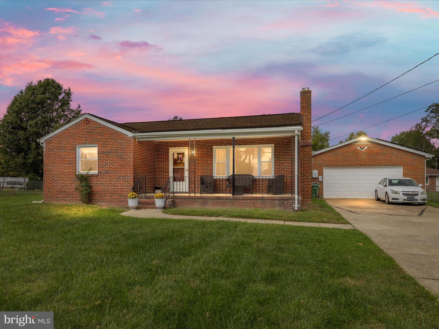 904 Hammonds Lane, Baltimore