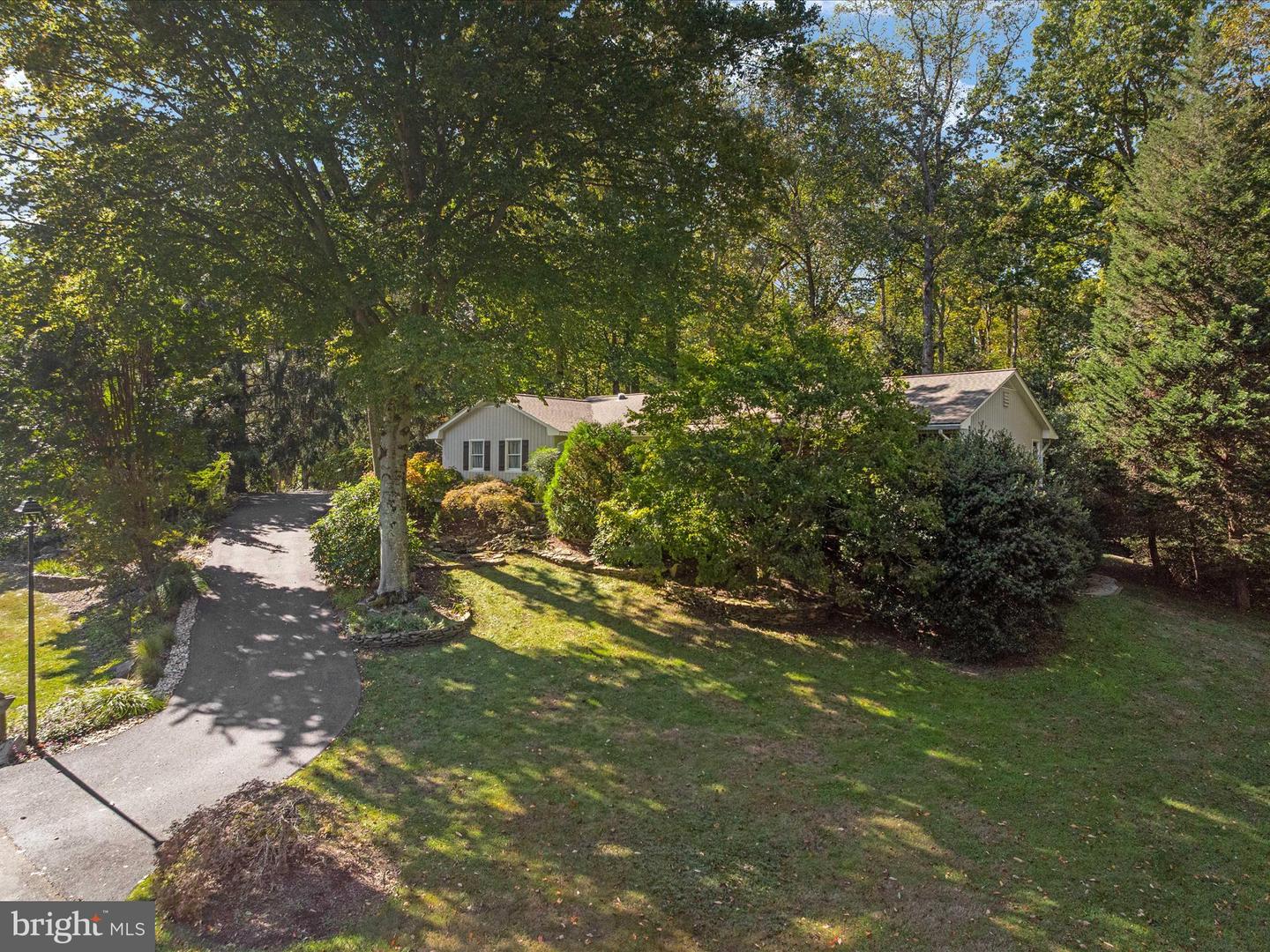 1676 Saint Albans Square, Annapolis