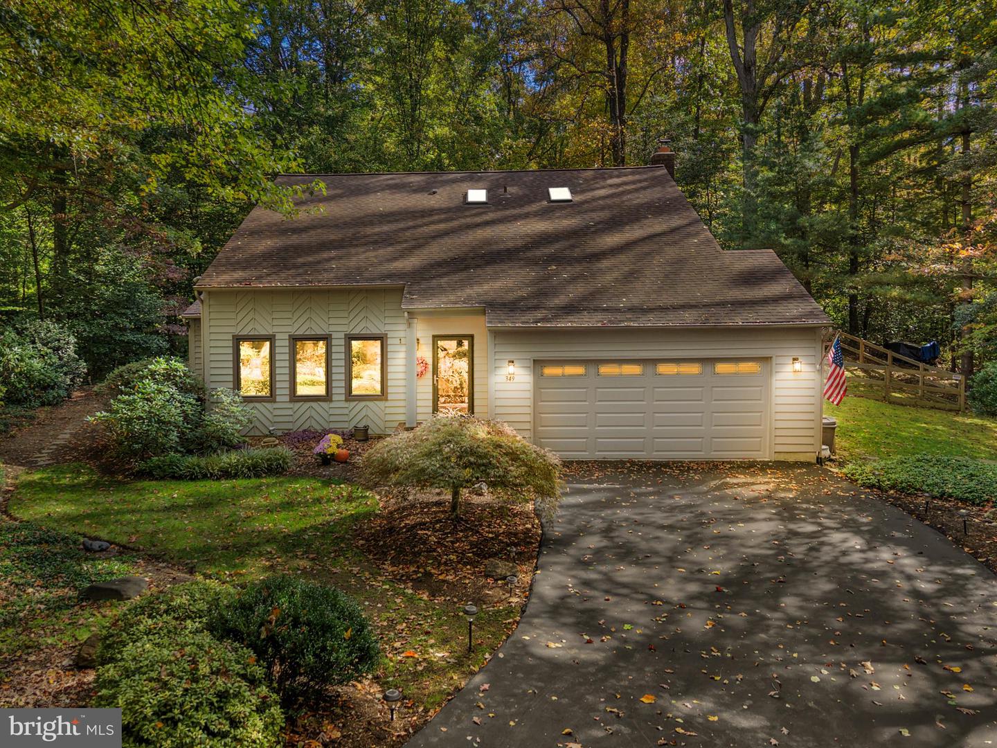 349 Candle Ridge Court, Arnold