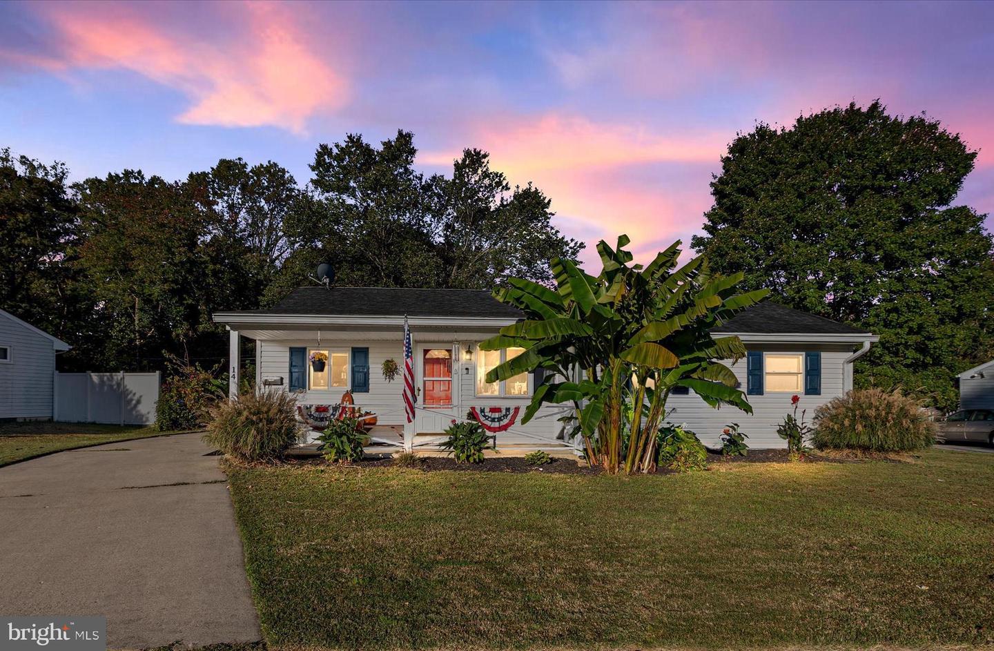 14 Brookview Avenue, Pasadena