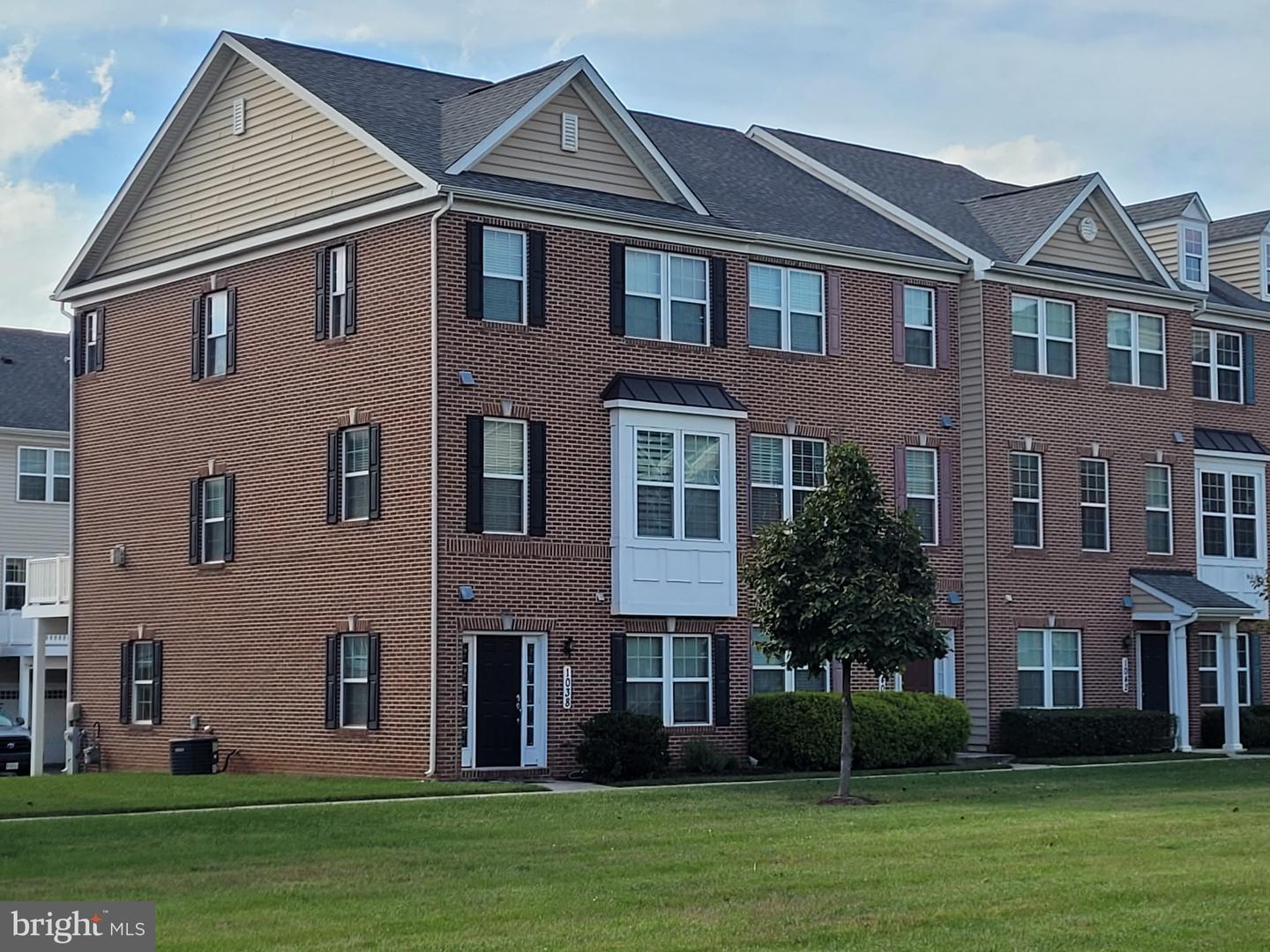 1038 Ironwood Lane, Hanover