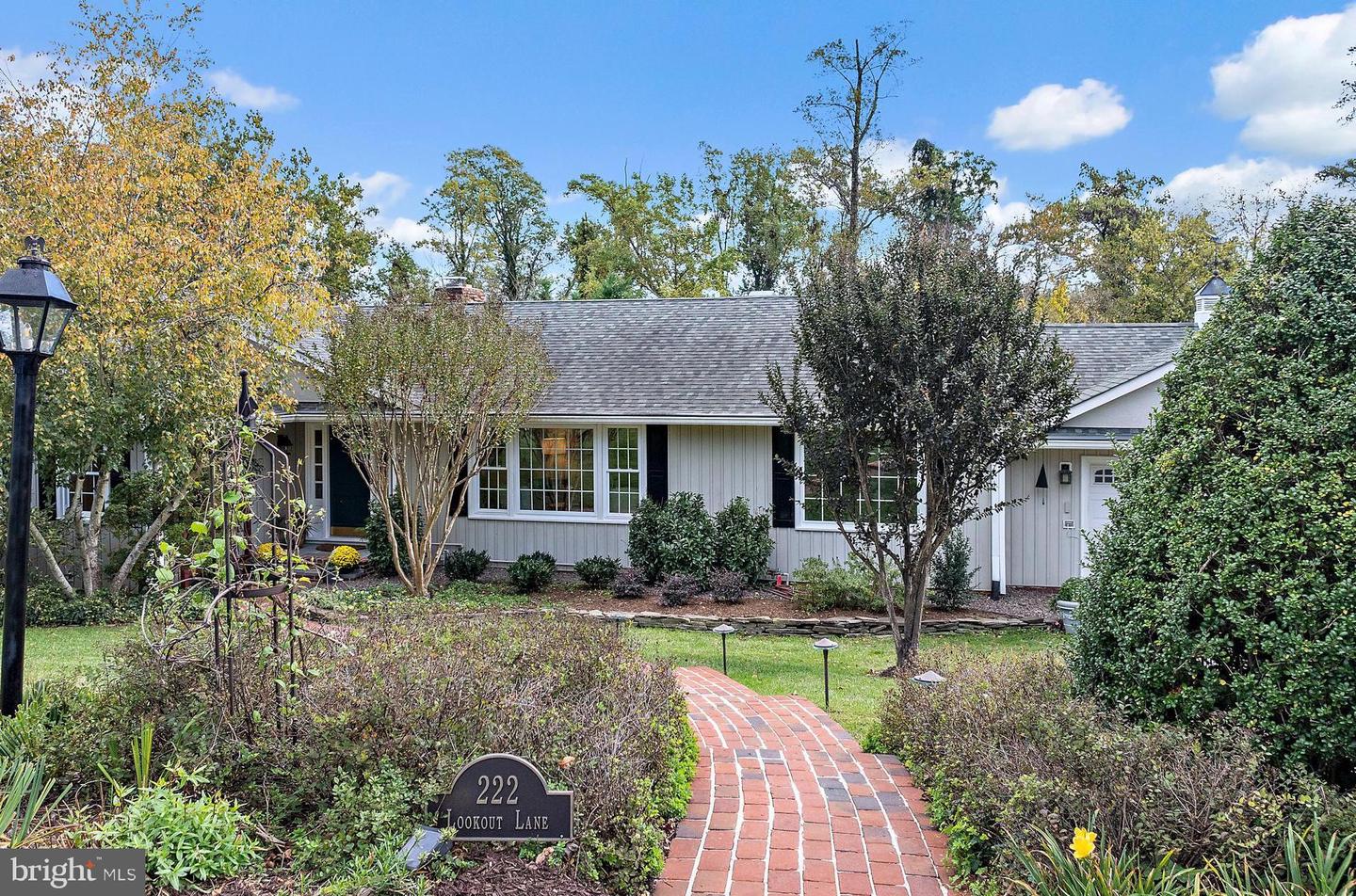 222 Lookout Lane, Annapolis