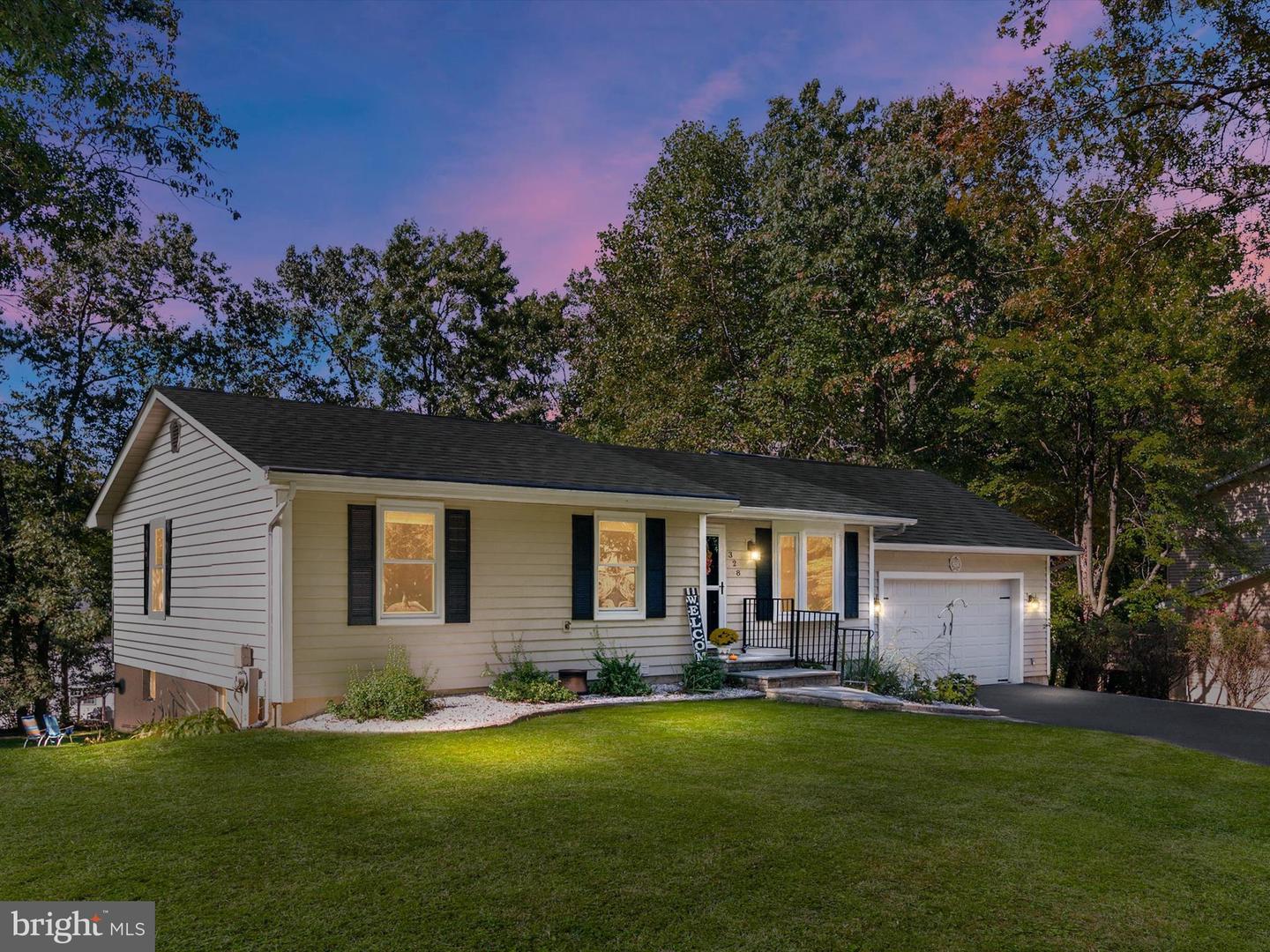 328 Council Oak Drive, Severn