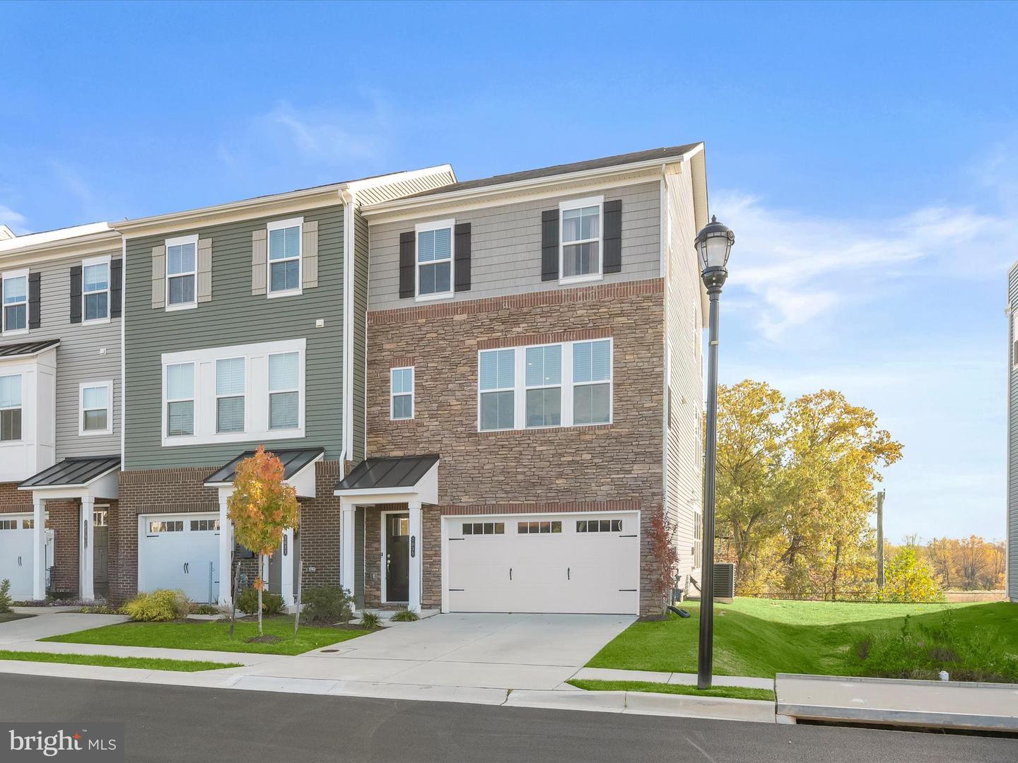 7035 Fox Glove Lane, Hanover