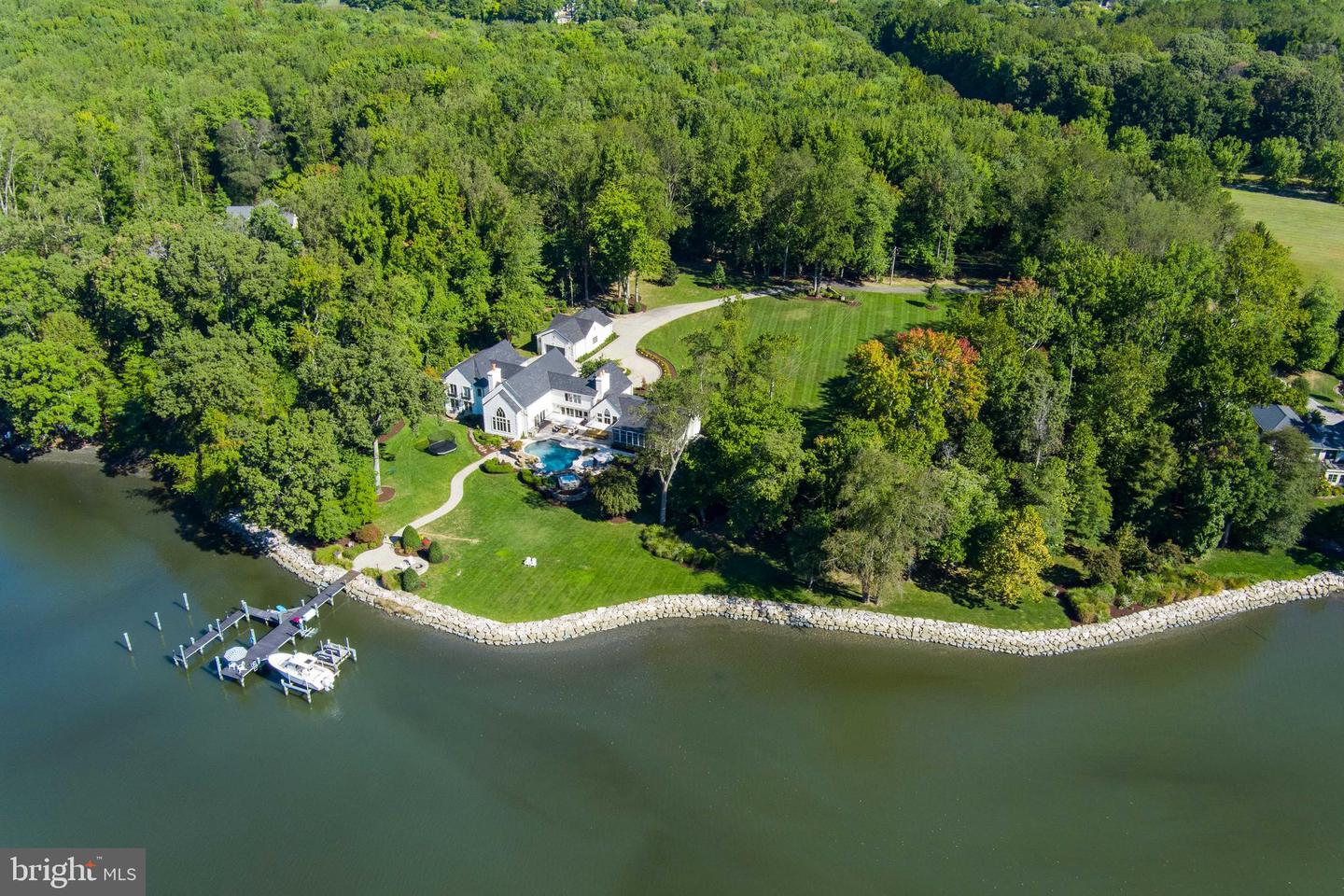 1524 Cedar Lane Farm Road