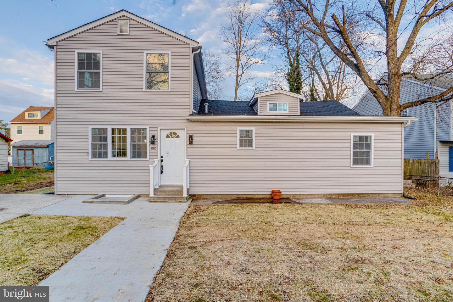 7925 E End Drive, Baltimore