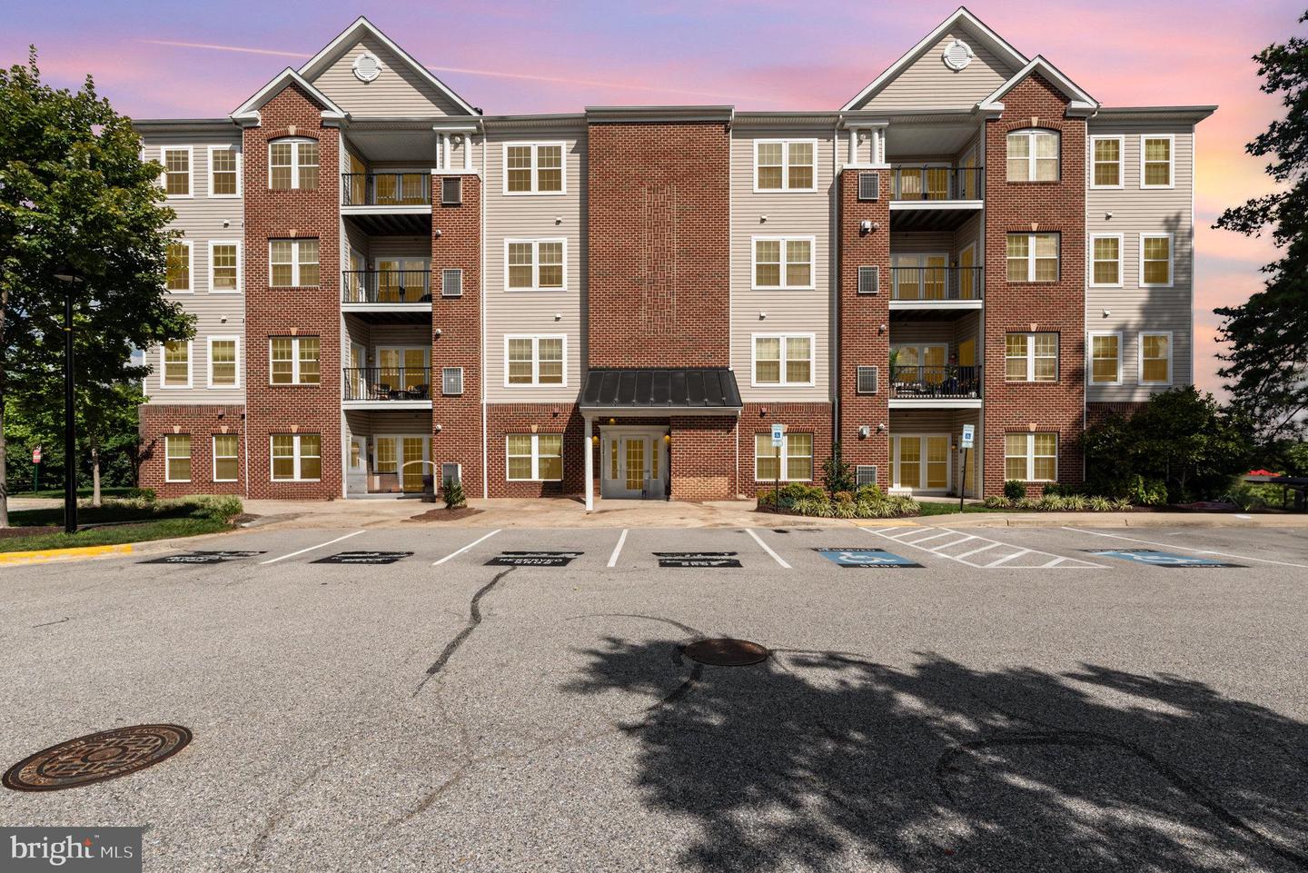 1624 Hardwick Court #402, Hanover