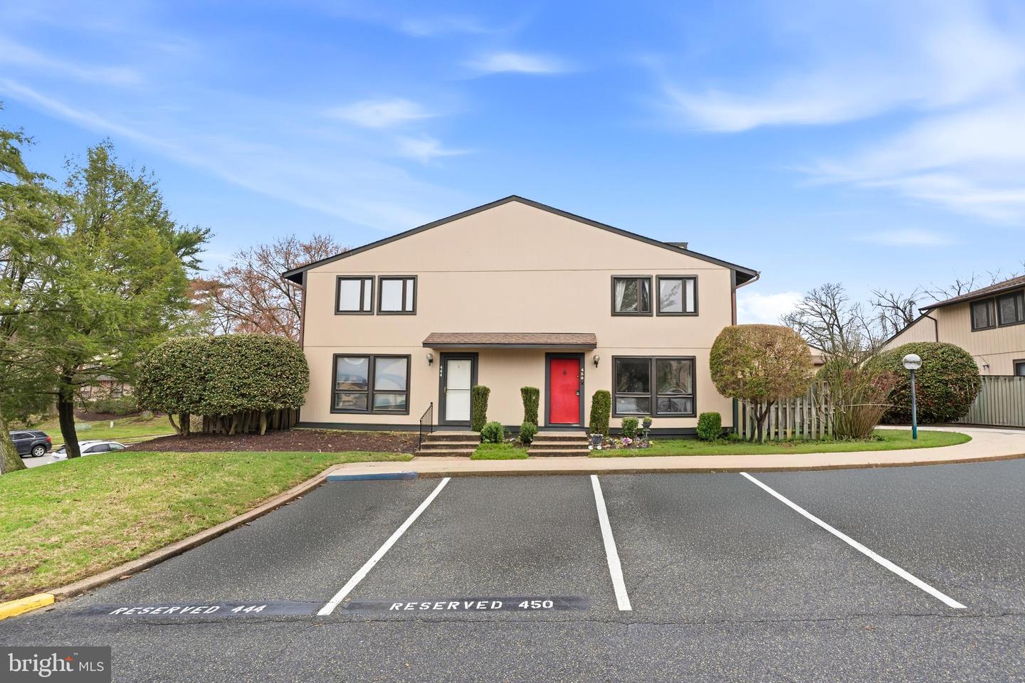 450 West Court #14i, Glen Burnie