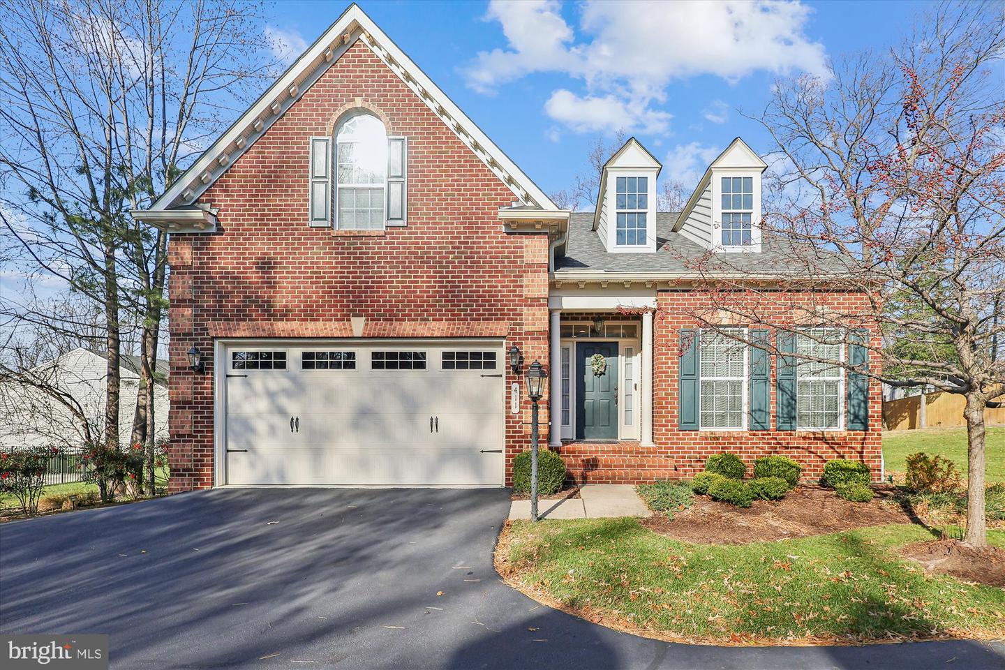 411 Helmsman Way, Severna Park