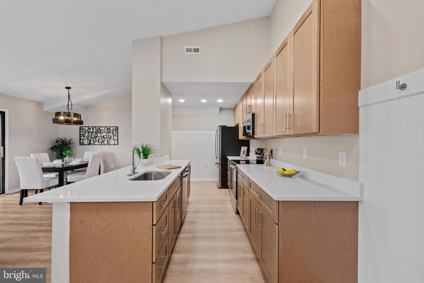 1102 Castle Harbour Way #3d, Glen Burnie