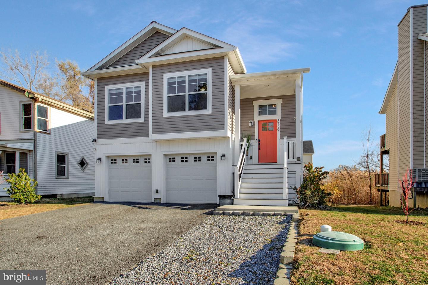 3729 Beach Drive Boulevard, Edgewater